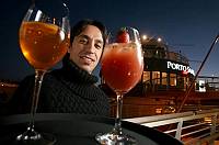 Cattolica - Porto Santo Disco Bar- Marco Traversa propietario/barman prepara il Black Mojito   Foto Gianluca Moggi/Sestini